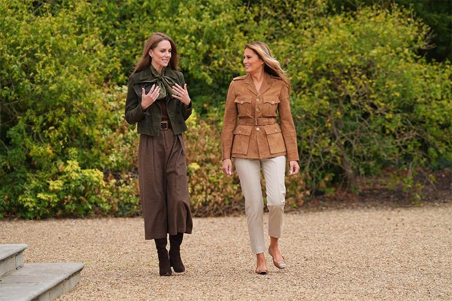 Suede’s Autumn Comeback – Why Women In Power Are Wearing It?